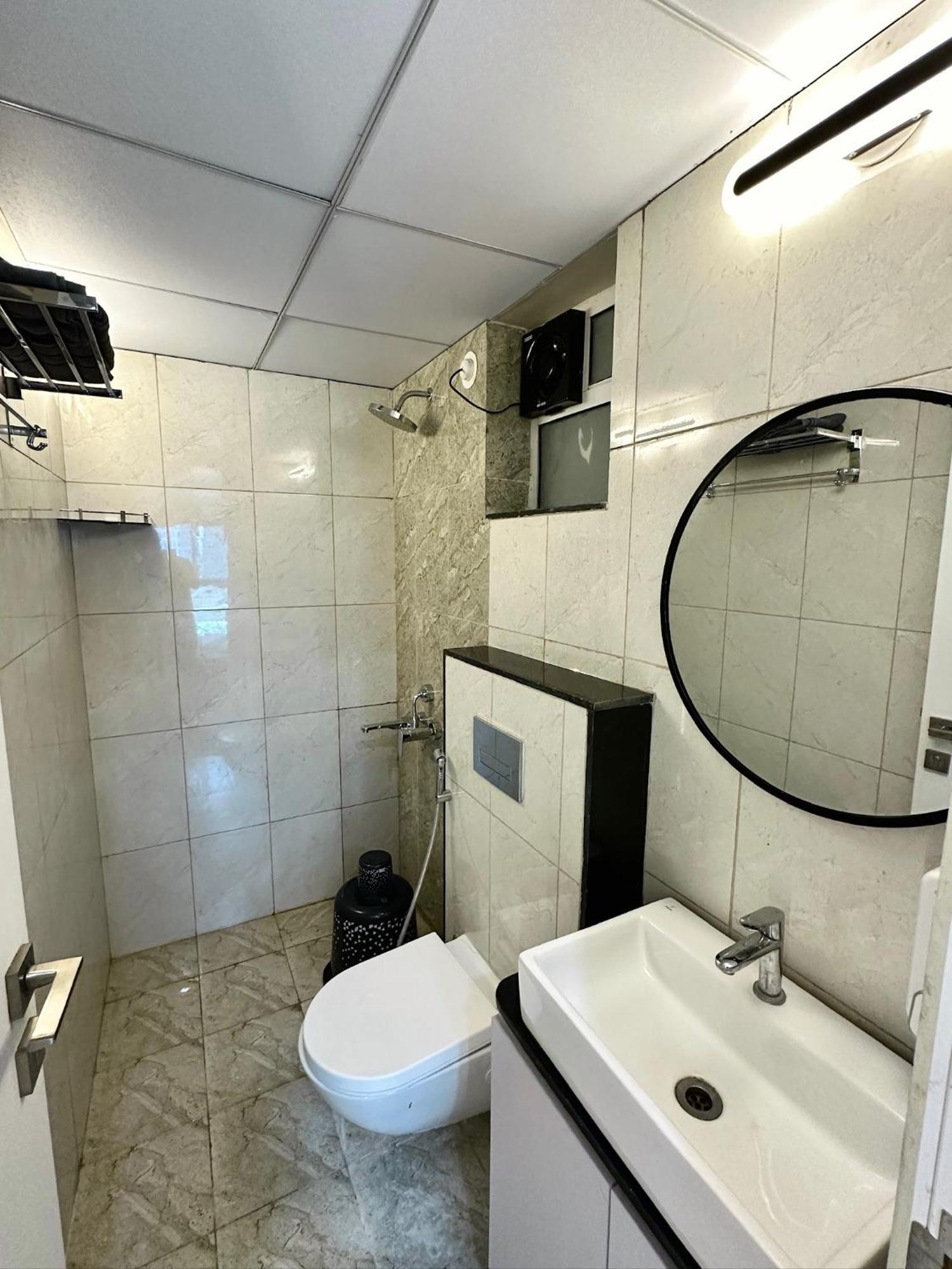 Peacock Palace 2Bhk Modern Ac Flat In Baner Pune Zewnętrze zdjęcie