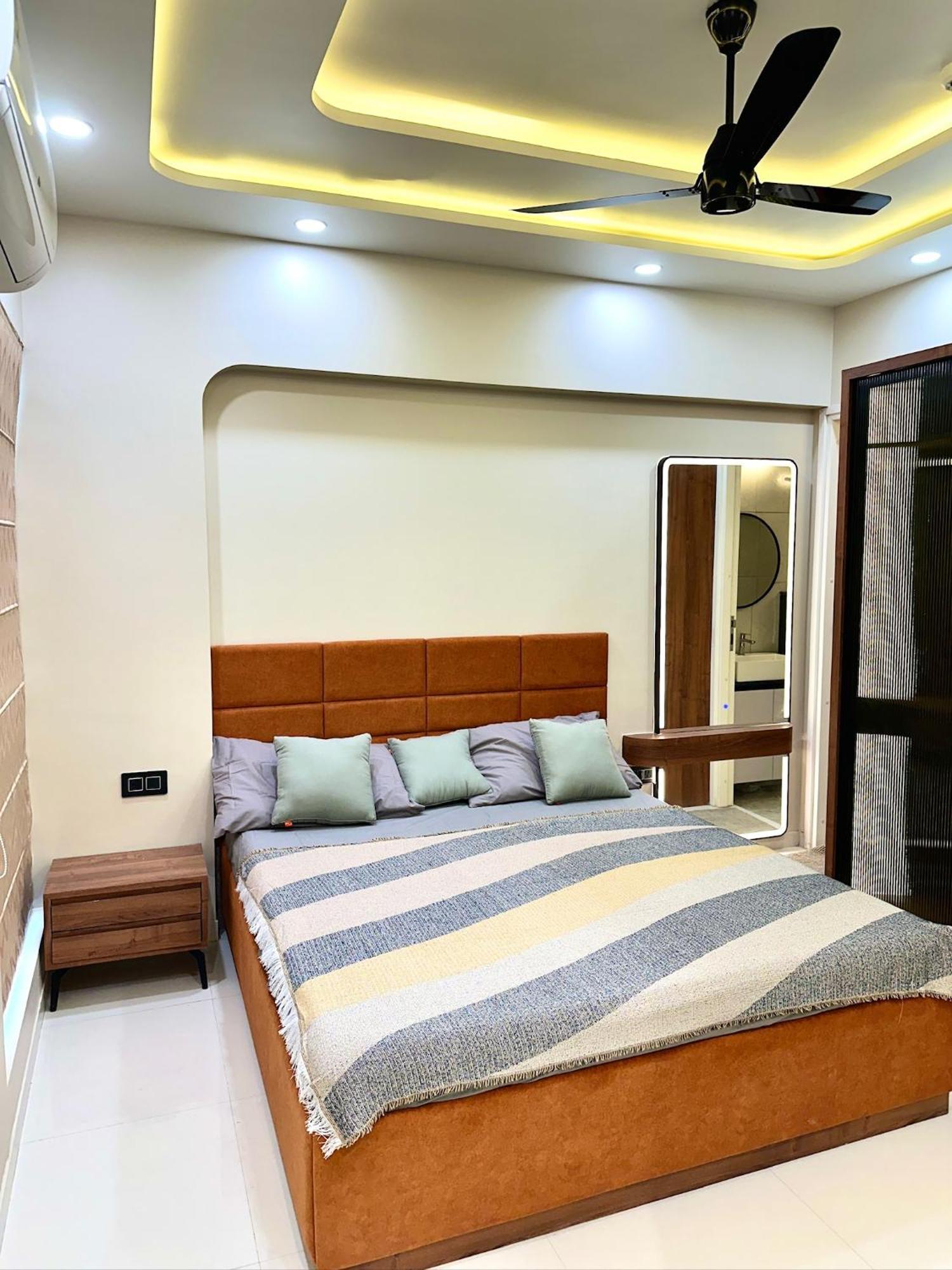 Peacock Palace 2Bhk Modern Ac Flat In Baner Pune Zewnętrze zdjęcie